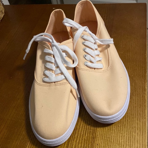 Universal Thread Shoe - Picture 1 of 6